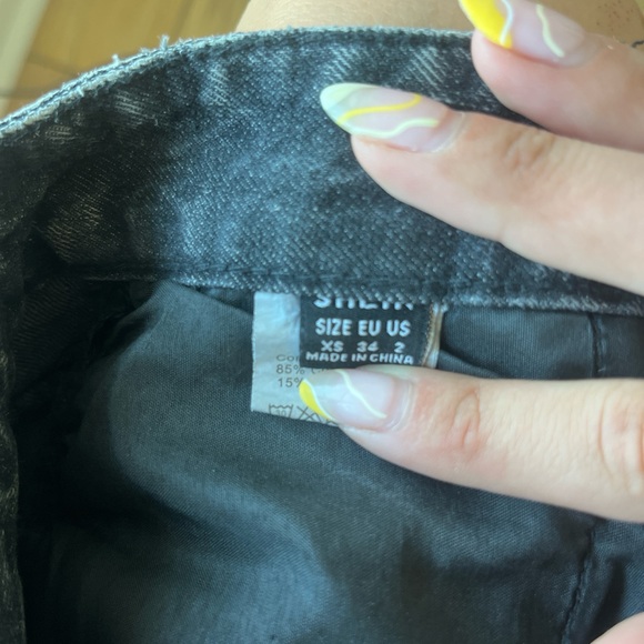 high waisted jean shorts - Picture 3 of 3